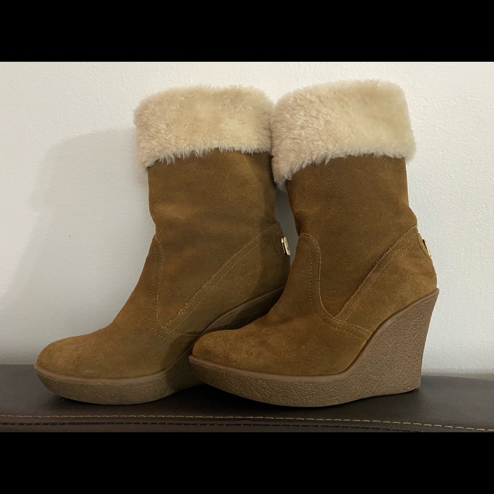 COACH women’s winter boot. Size 6 - Picture 2 of 4